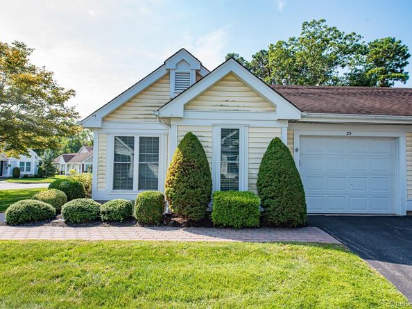 25 Douglaston Court, Ridge NY 11961