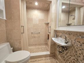 3 Candlestick Court, Dix Hills NY 11746