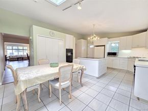 3 Candlestick Court, Dix Hills NY 11746