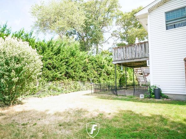 6 Waltie Court, West Babylon NY 11704