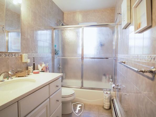 6 Waltie Court, West Babylon NY 11704