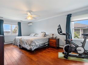 15 Cedar Drive, Plainview NY 11803