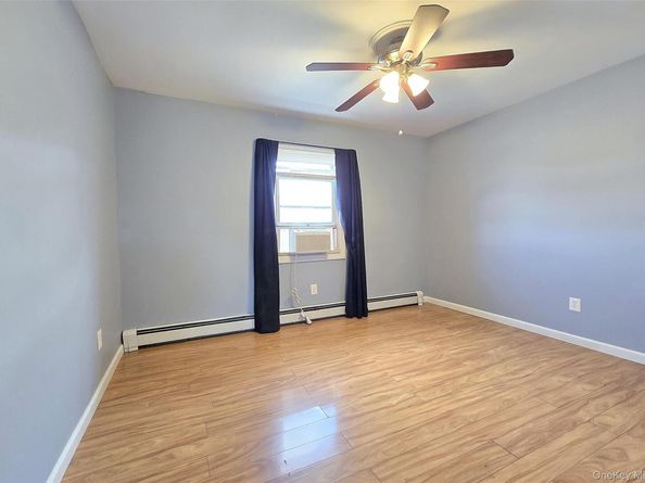 765 Shore Walk, Lindenhurst NY 11757