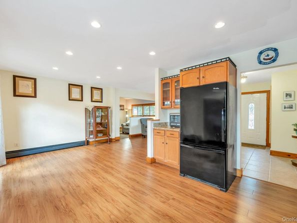 1 Chuck Lane, Selden NY 11784