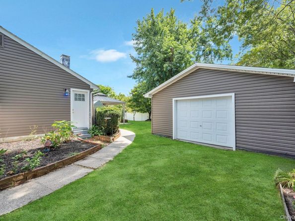 1 Chuck Lane, Selden NY 11784
