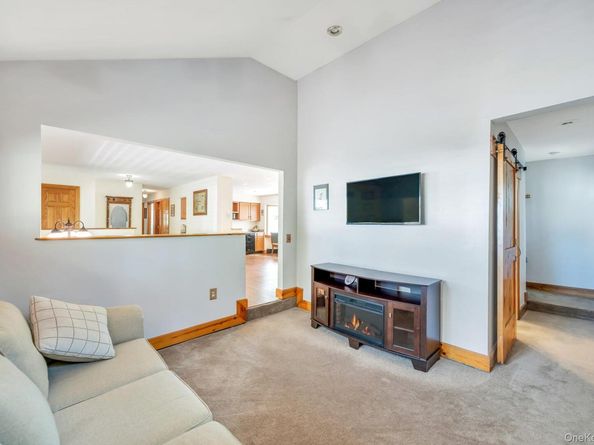 1 Chuck Lane, Selden NY 11784