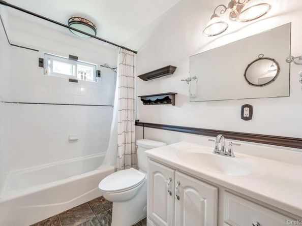1 Chuck Lane, Selden NY 11784
