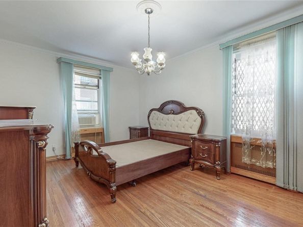 65-41 Booth Street 4A, Rego Park NY 11374
