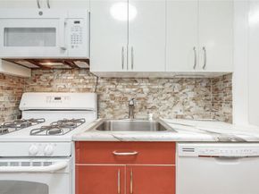 65-41 Booth Street 4A, Rego Park NY 11374