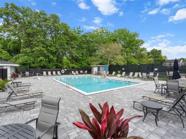 162 Millard 162, West Babylon NY 11704