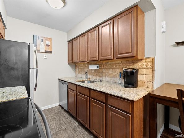 162 Millard 162, West Babylon NY 11704
