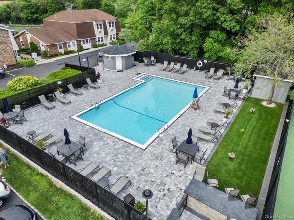 162 Millard 162, West Babylon NY 11704