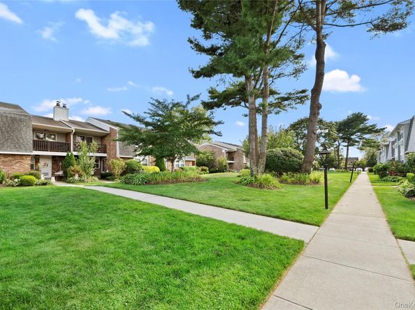 162 Millard 162, West Babylon NY 11704