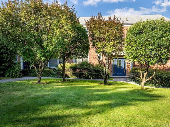 102 Lawn Terrace 2B, Mamaroneck NY 10543
