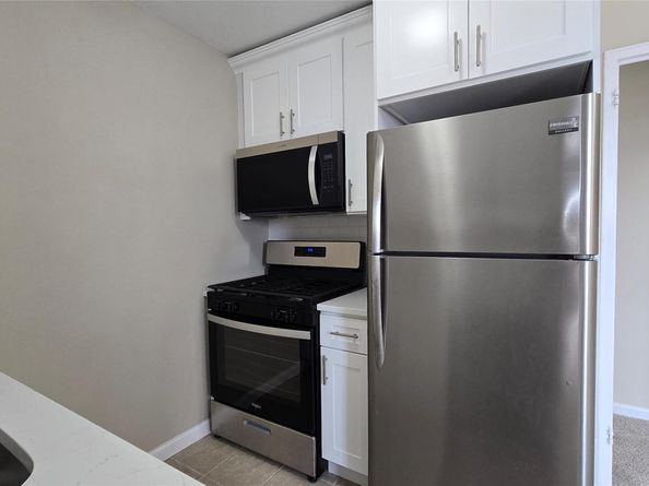 175-20 Wexford Terrace 3S, Jamaica Estates NY 11432