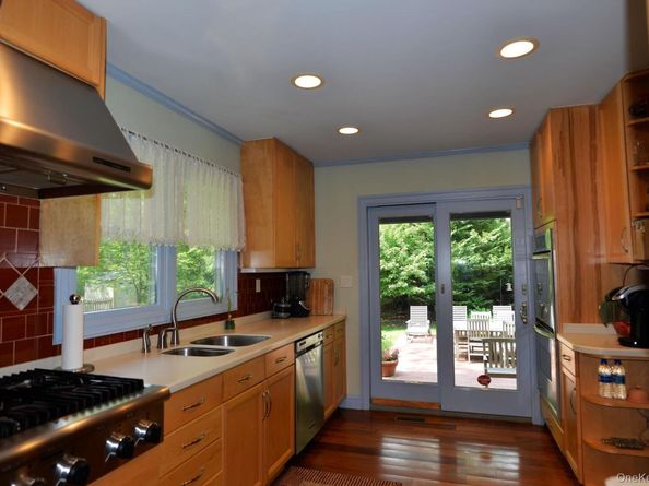 11 West Drive, East Hampton NY 11937