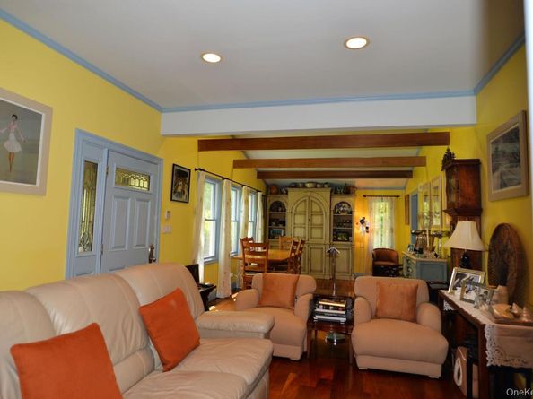 11 West Drive, East Hampton NY 11937