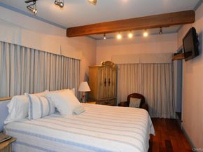 11 West Drive, East Hampton NY 11937