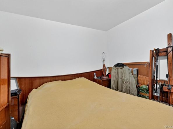 356 N Broadway, Yonkers NY 10701