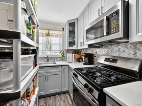 356 N Broadway, Yonkers NY 10701