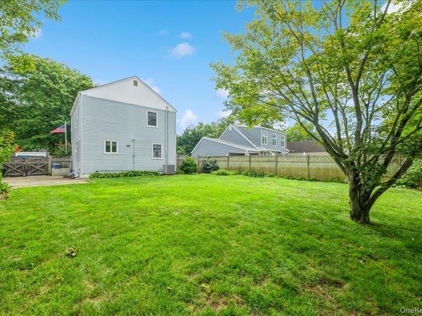 2090 Beech Street, Wantagh NY 11793