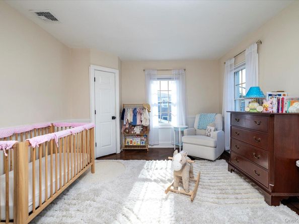 7 Waverly Place, Rockville Centre NY 11570