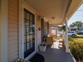 7 Waverly Place, Rockville Centre NY 11570