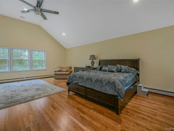 144 South Path, Calverton NY 11933