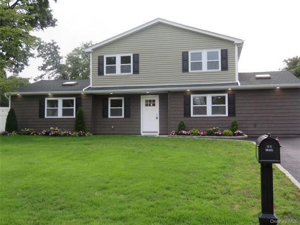 22 Shamrock Lane, Centereach NY 11720