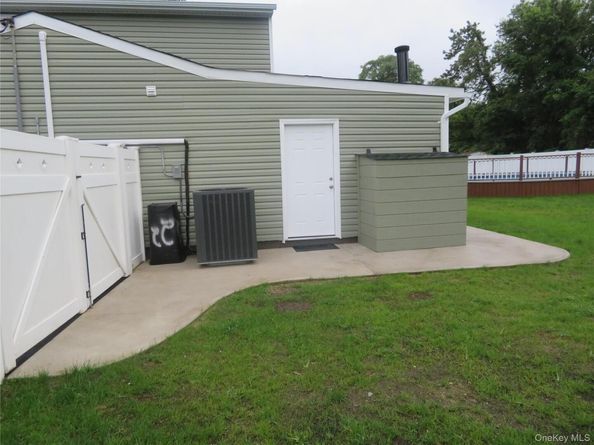 22 Shamrock Lane, Centereach NY 11720