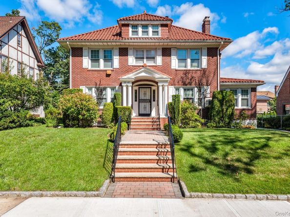 33-47 158 Street, Flushing NY 11358