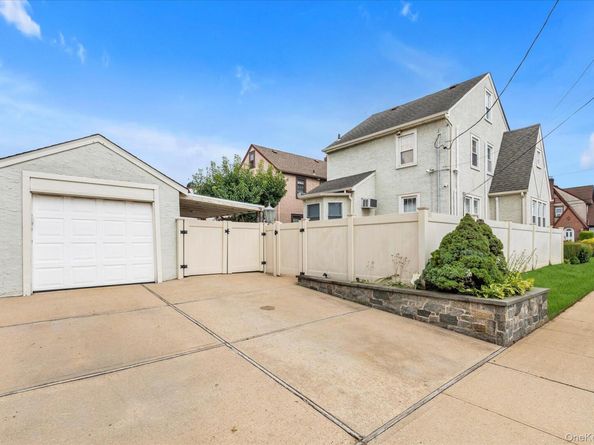 174 N Grove Street, Valley Stream NY 11580