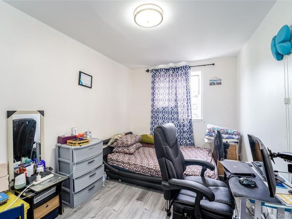 1068 Pugsley Avenue, Bronx NY 10472