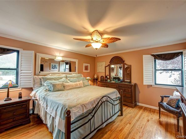 630 Shore Road, Lindenhurst NY 11757