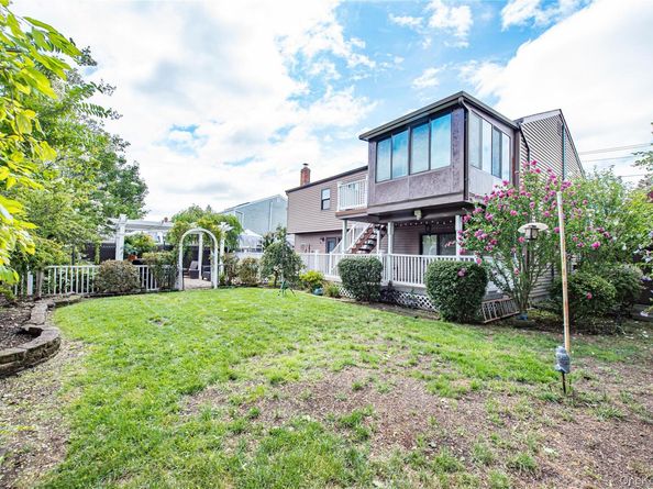 630 Shore Road, Lindenhurst NY 11757