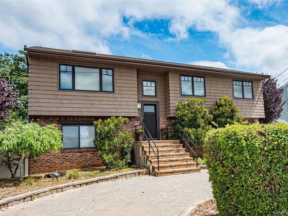 630 Shore Road, Lindenhurst NY 11757