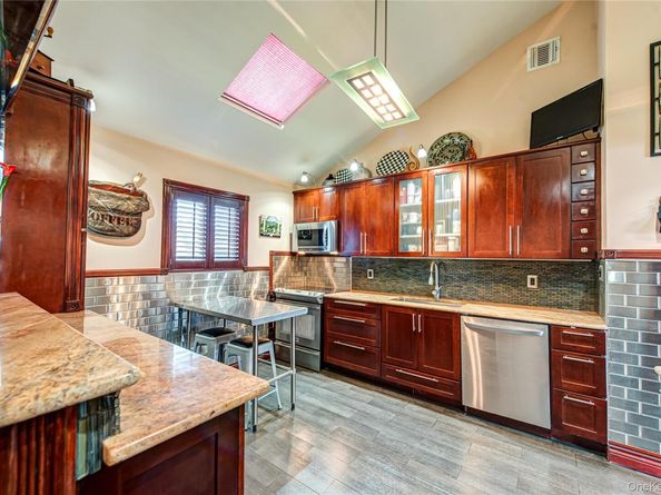 630 Shore Road, Lindenhurst NY 11757