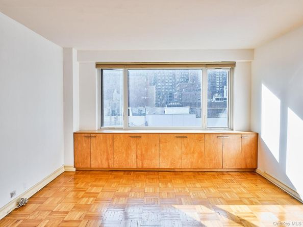 411 E 53rd Street 8L, New York (Manhattan) NY 10022