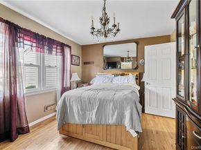 7 Ramsey Road, Plainview NY 11803