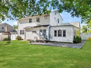 7 Ramsey Road, Plainview NY 11803