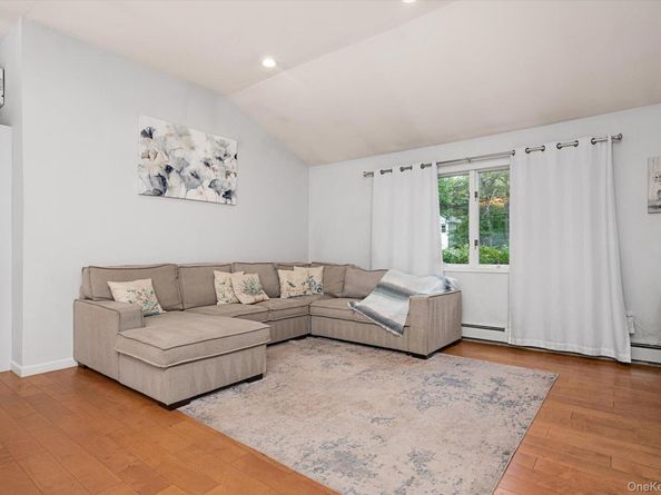 68 Crestwood Drive, Shirley NY 11967