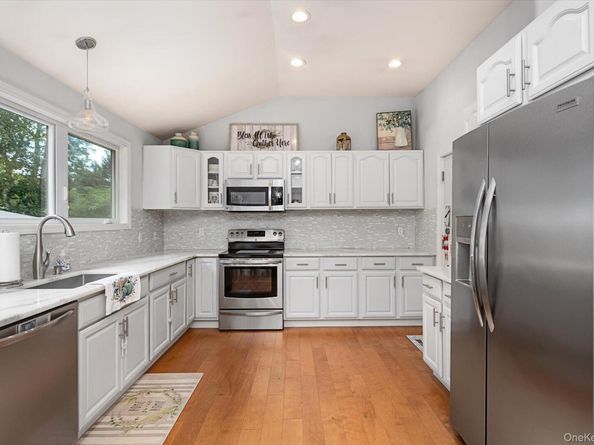 68 Crestwood Drive, Shirley NY 11967