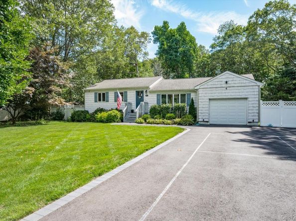 68 Crestwood Drive, Shirley NY 11967