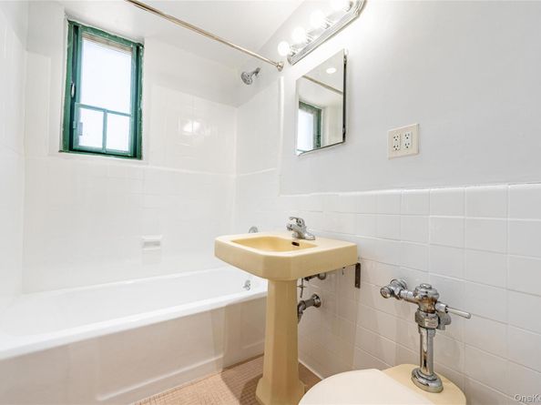 1545 Archer Road 2G, Bronx NY 10462