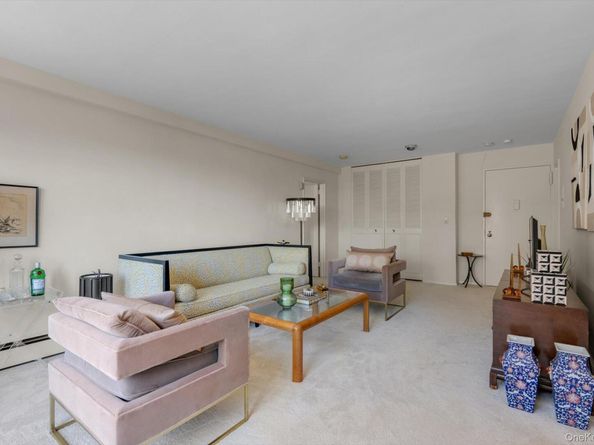 5 Schenck Avenue 3K, Great Neck NY 11021