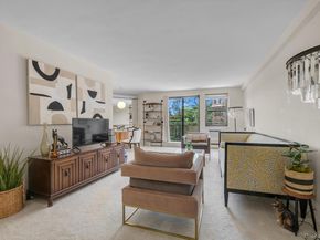 5 Schenck Avenue 3K, Great Neck NY 11021