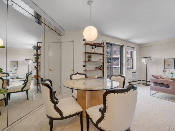 5 Schenck Avenue 3K, Great Neck NY 11021