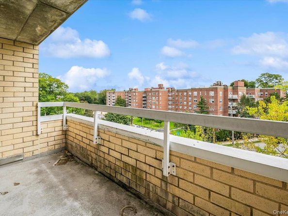 1270 North Avenue 6F, New Rochelle NY 10804