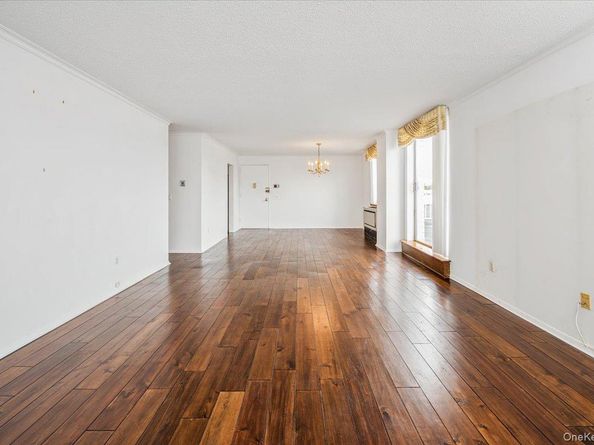 1270 North Avenue 6F, New Rochelle NY 10804