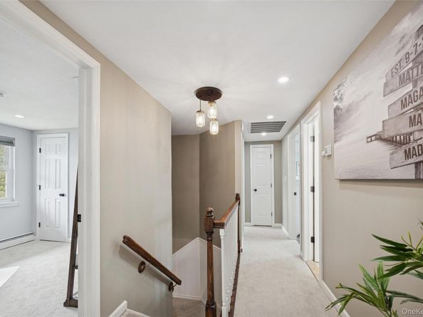 25 Hilltop Drive, Mount Sinai NY 11766